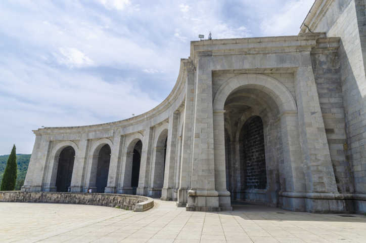 107 - Comunidad de Madrid - San Lorenzo del Escorial - Valle de Los Caidos - basilica